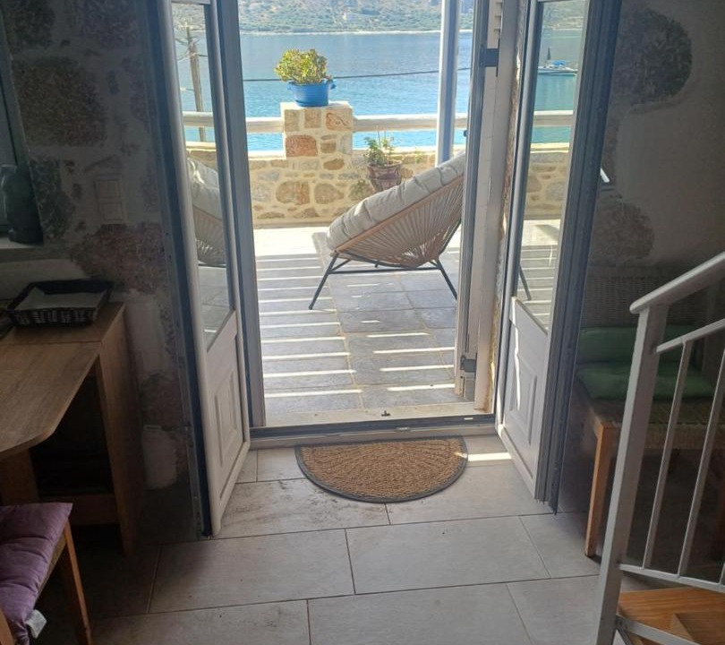 Photo of Patio Balcony in Karavostasi