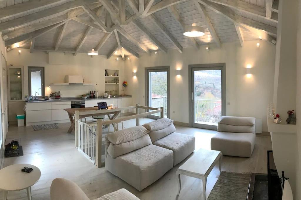 Photo of Livingroom in Megalo Chorio