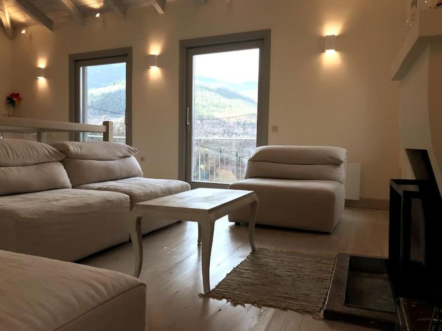 Photo of Livingroom in Megalo Chorio