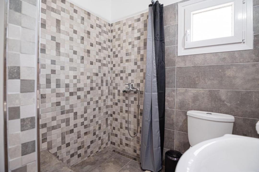 Photo of Bathroom in Liapades