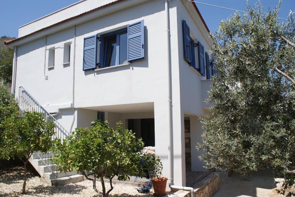 Photo of Buildings in Lagkada