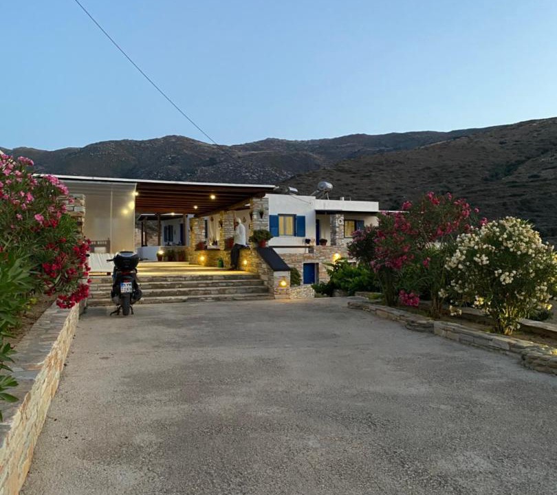 Photo of Others in Milopotas
