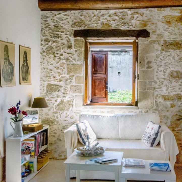 Photo of Others in Latziana