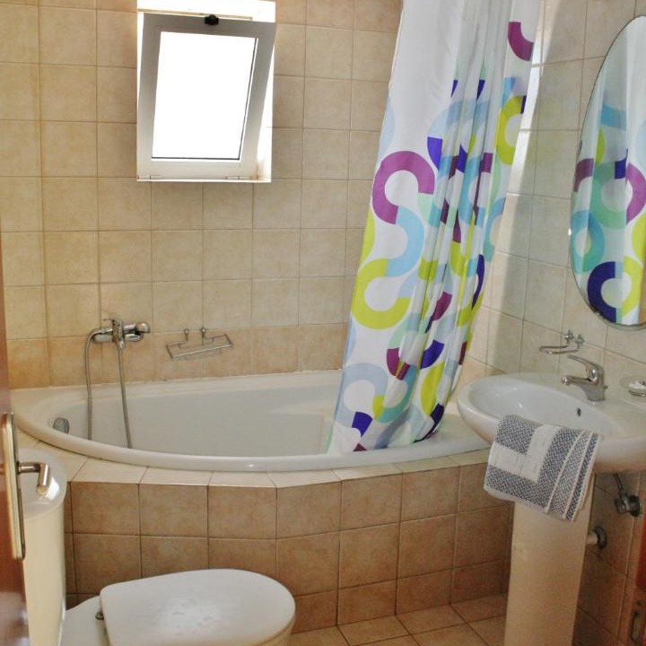 Photo of Bathroom in Gialos