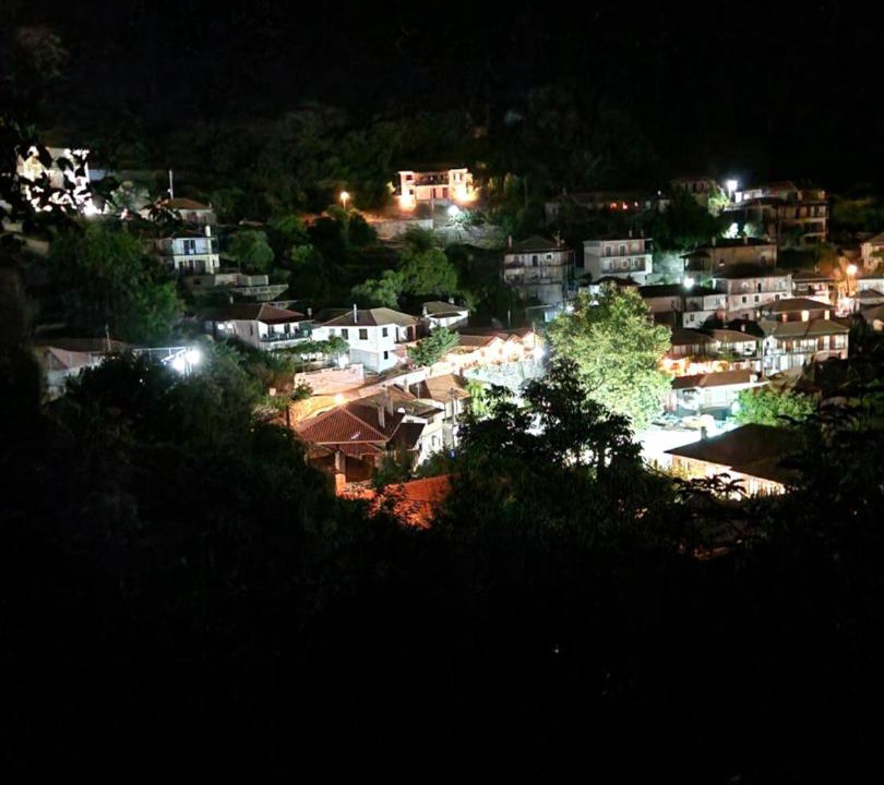 Photo of Buildings in Valtesiniko