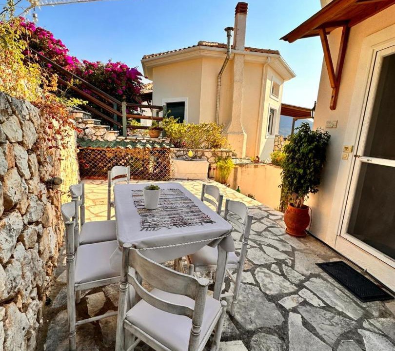 Photo of Patio Balcony in Evgiros