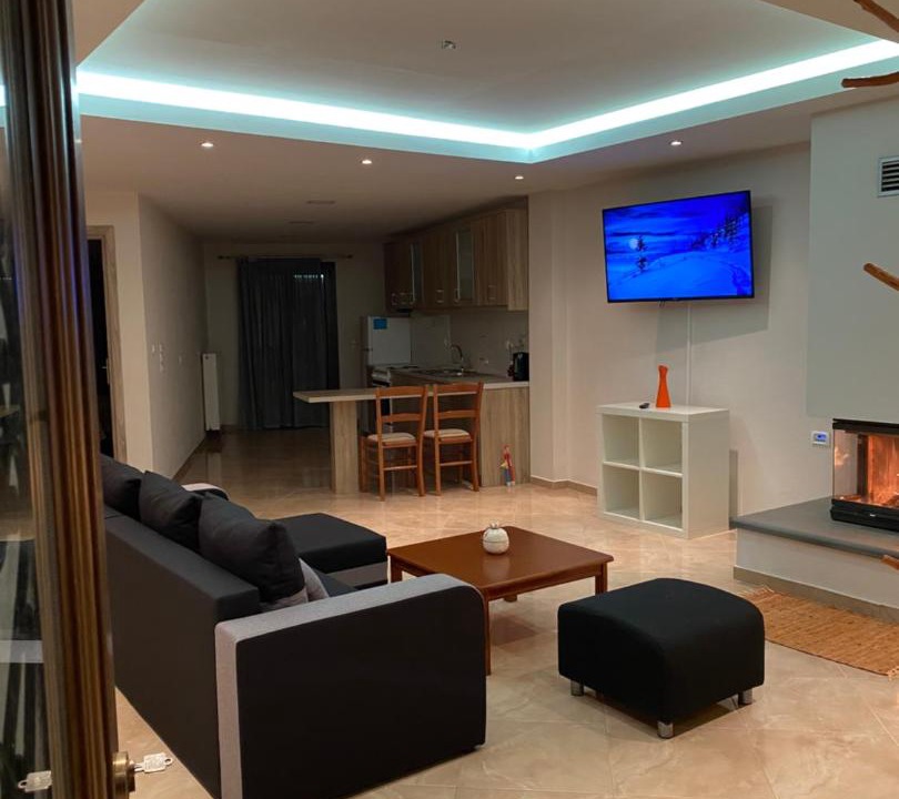 Photo of Livingroom in Karpenisi