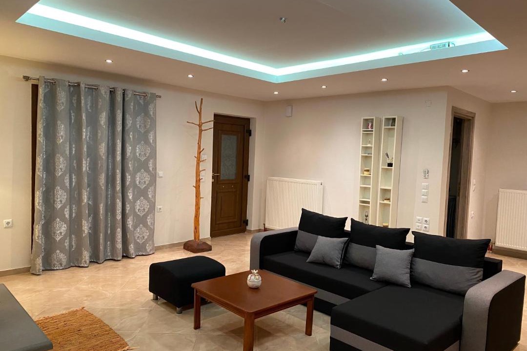 Photo of Livingroom in Karpenisi