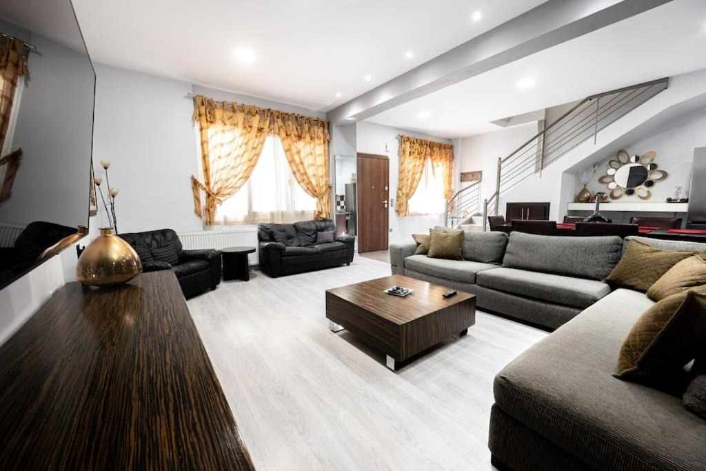 Photo of Livingroom in Evosmos