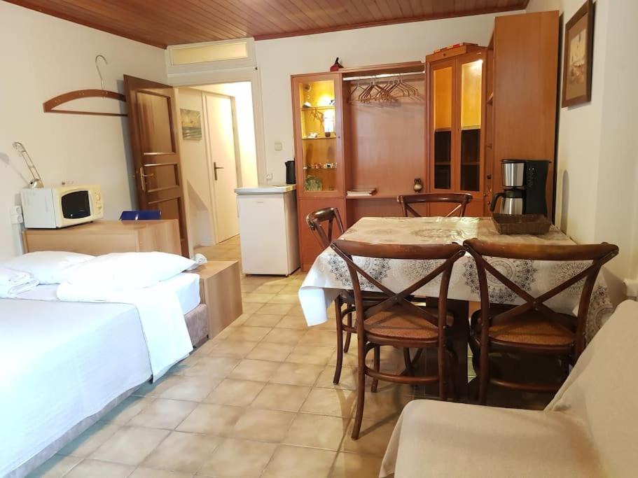 Photo of Livingroom in Glyfada