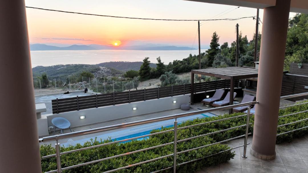 Photo of Patio Balcony in Nerotrivia