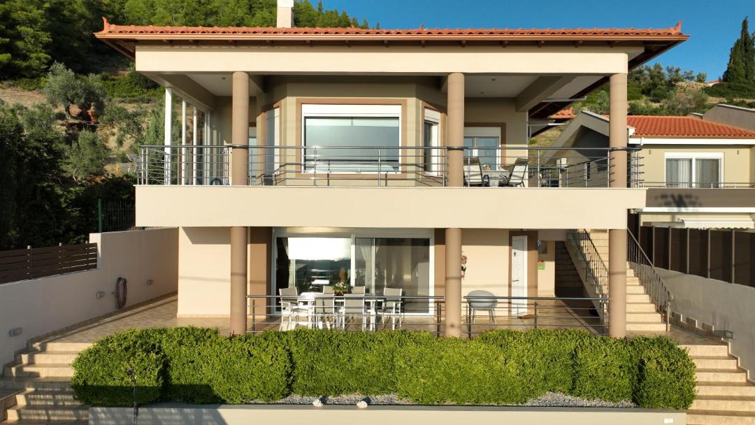 Photo of Patio Balcony in Nerotrivia
