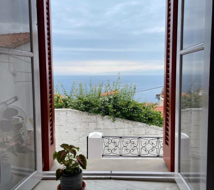 Photo of Patio Balcony in Glossa