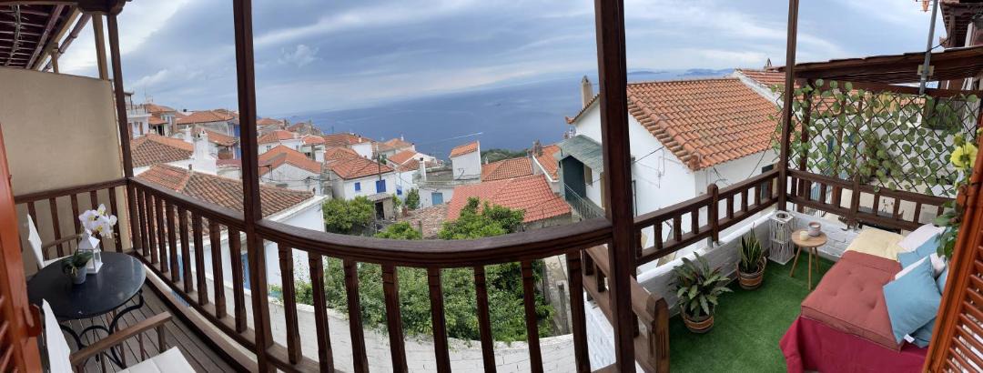 Photo of Patio Balcony in Glossa
