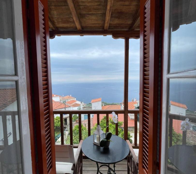 Photo of Patio Balcony in Glossa