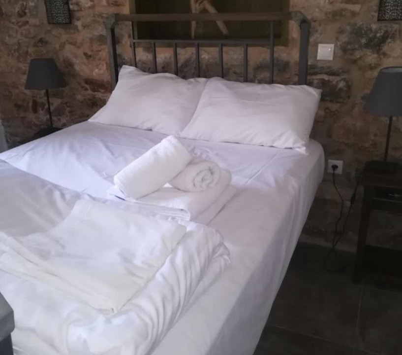 Photo of Bedroom in Omales