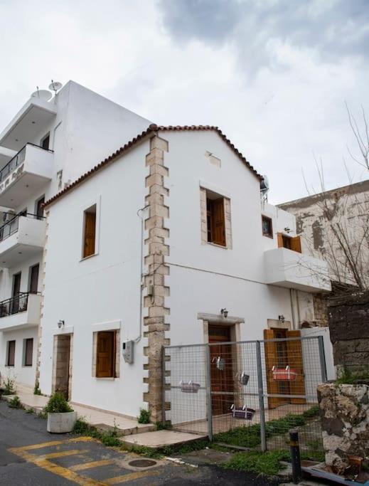 Photo of Others in Limenas Chersonisou