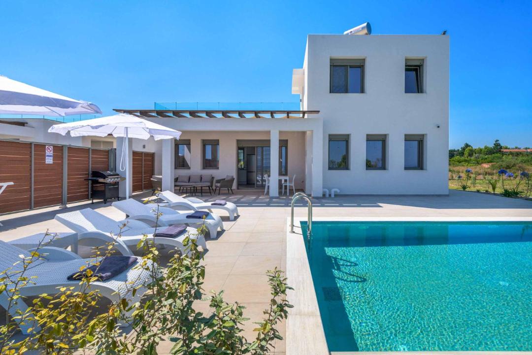 Photo of Others in Theologos