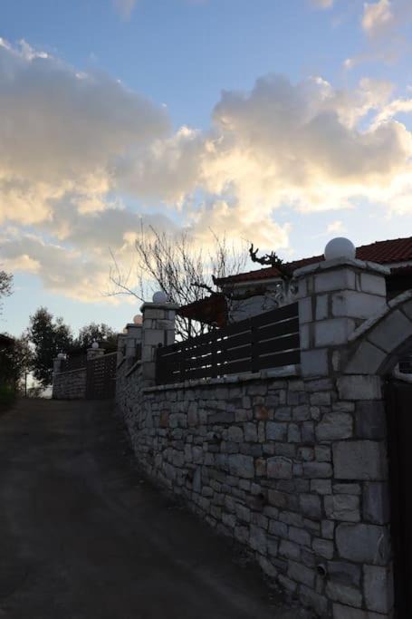 Photo of Others in Messaia