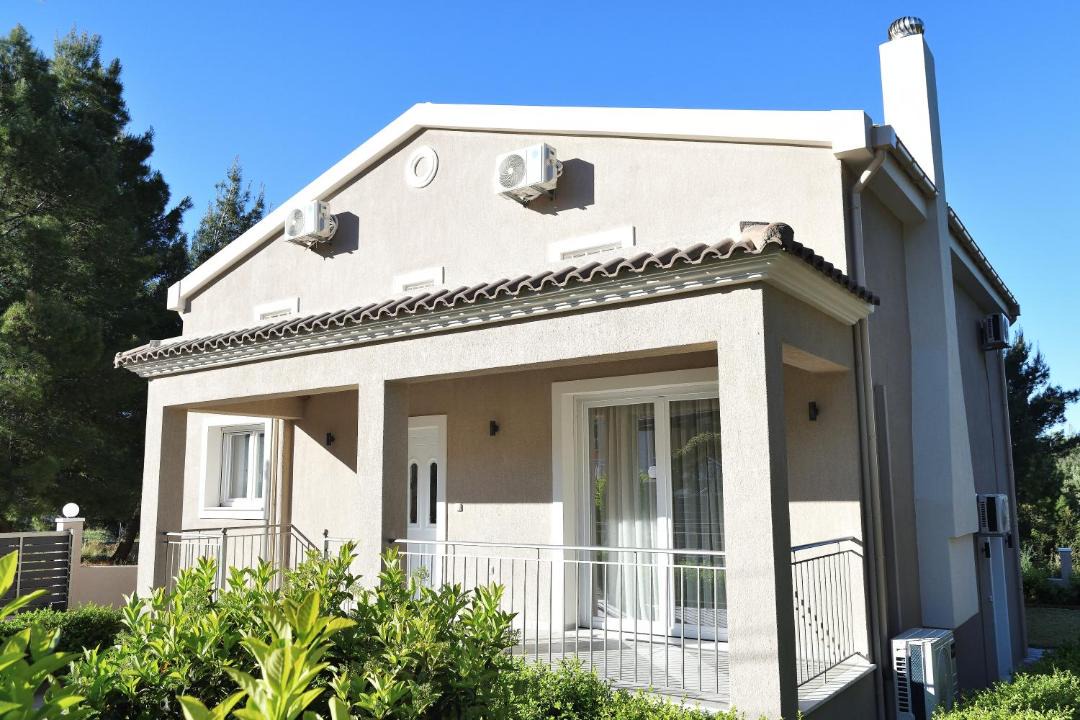 Photo of Buildings in Razata