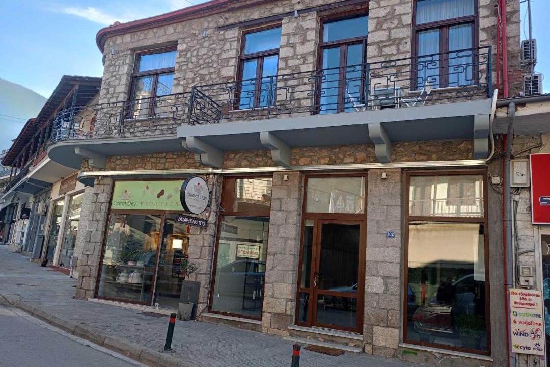 Photo of Buildings in Mavromati