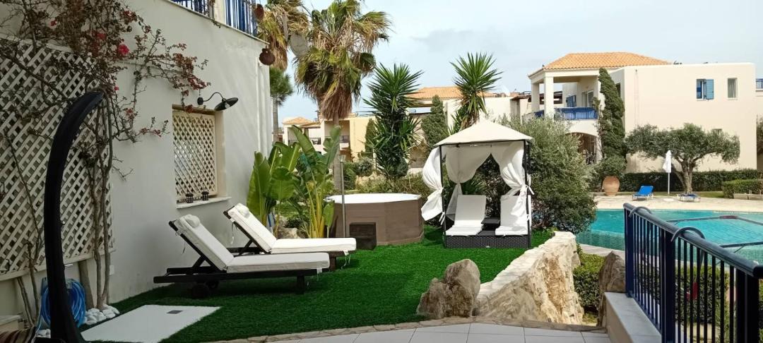 Photo of Others in Maleme