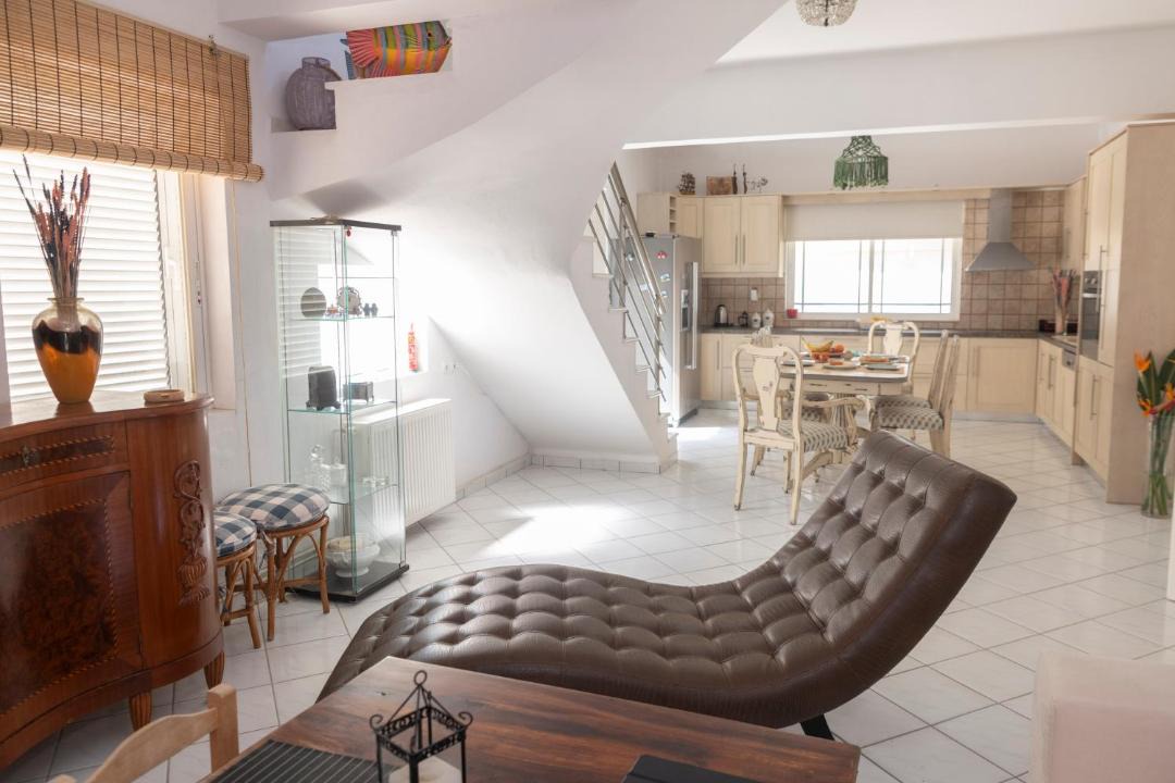 Photo of Livingroom in Petrokefalion