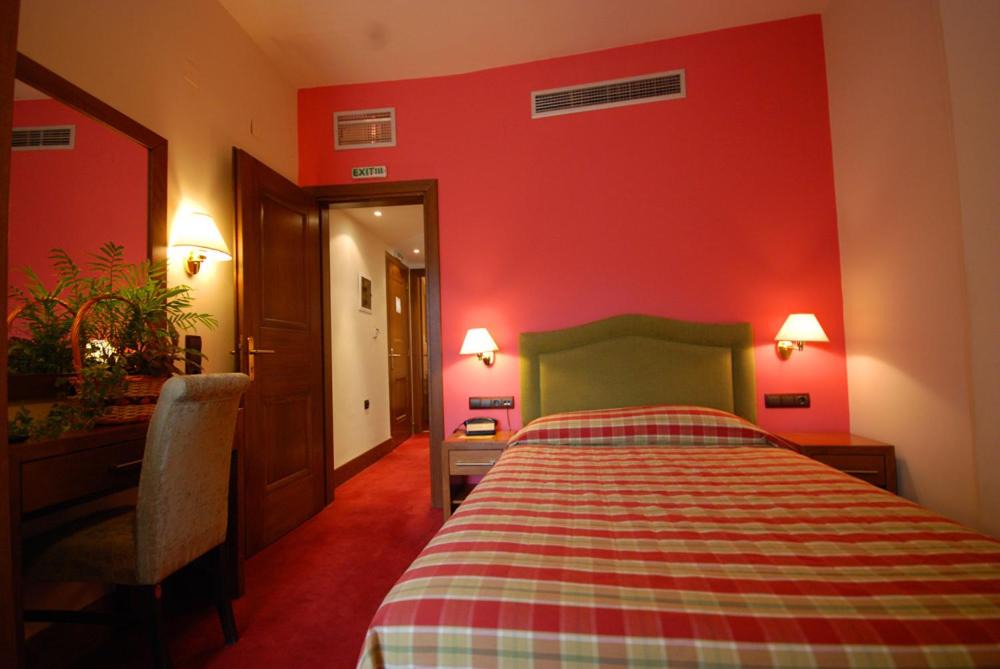 Photo of Bedroom in Karpenisi