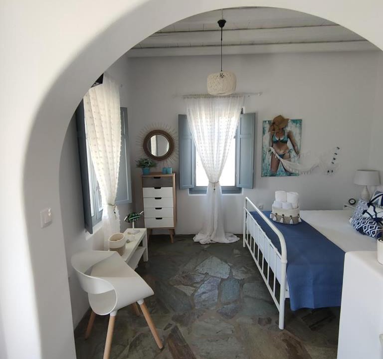 Photo of Livingroom in Katapola