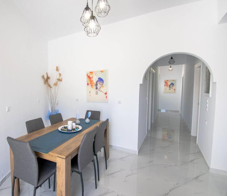 Photo of Livingroom in Archangelos