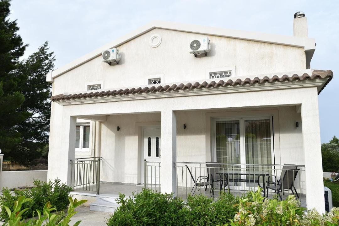 Photo of Buildings in Razata