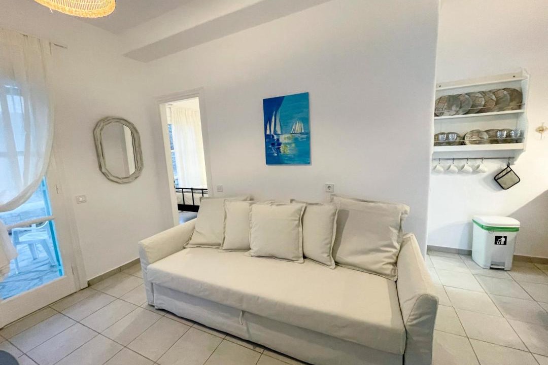 Photo of Livingroom in Faros Armenistis