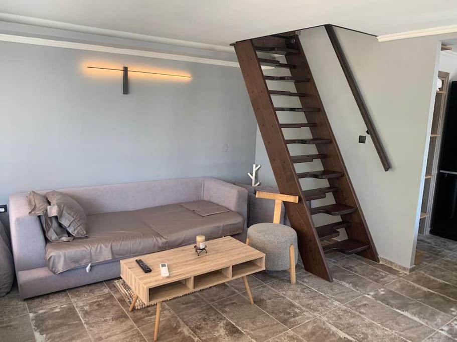 Photo of Livingroom in Ano Kariotes