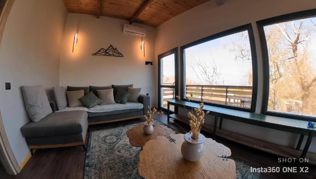 Photo of Livingroom in Ano Kariotes