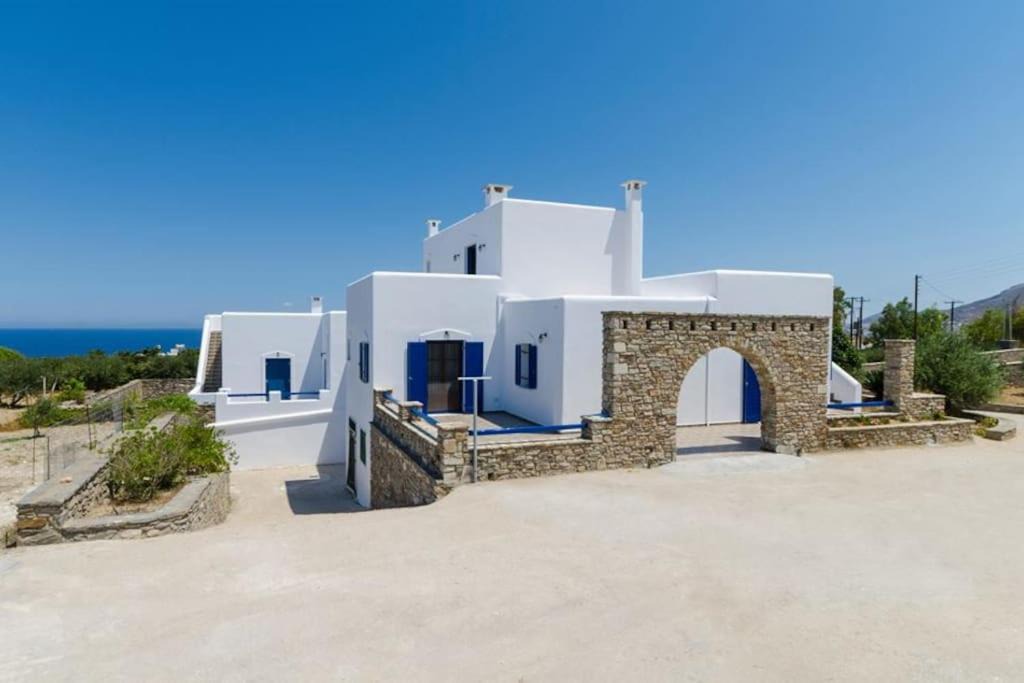 Photo of Buildings in Parikia