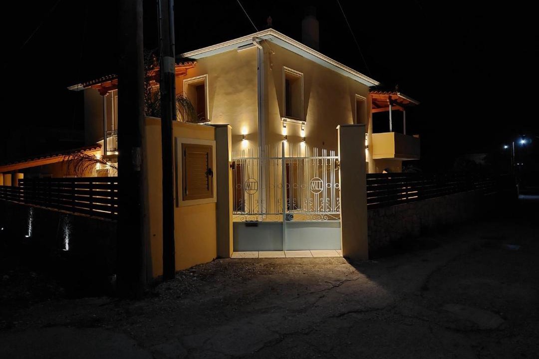 Photo of Buildings in Eleonas