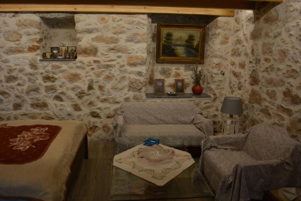 Photo of Livingroom in Agios Georgios Sykousis