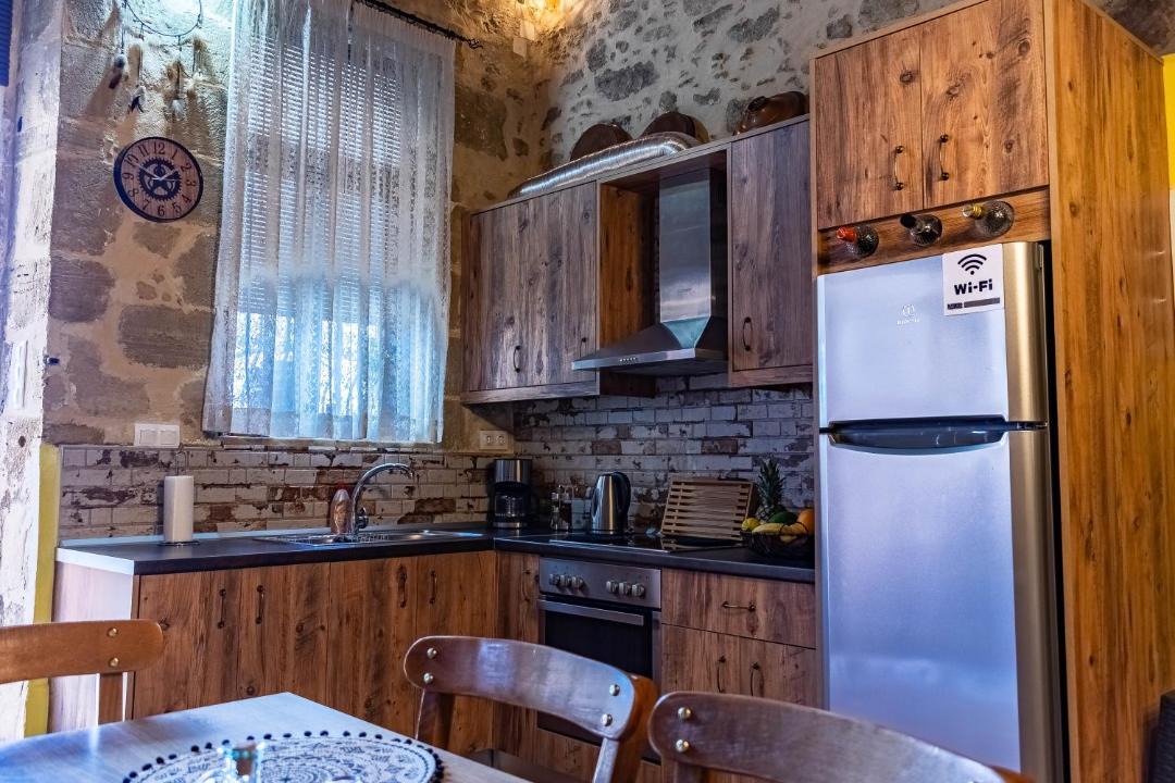 Photo of Kitchen in Tsourouniana