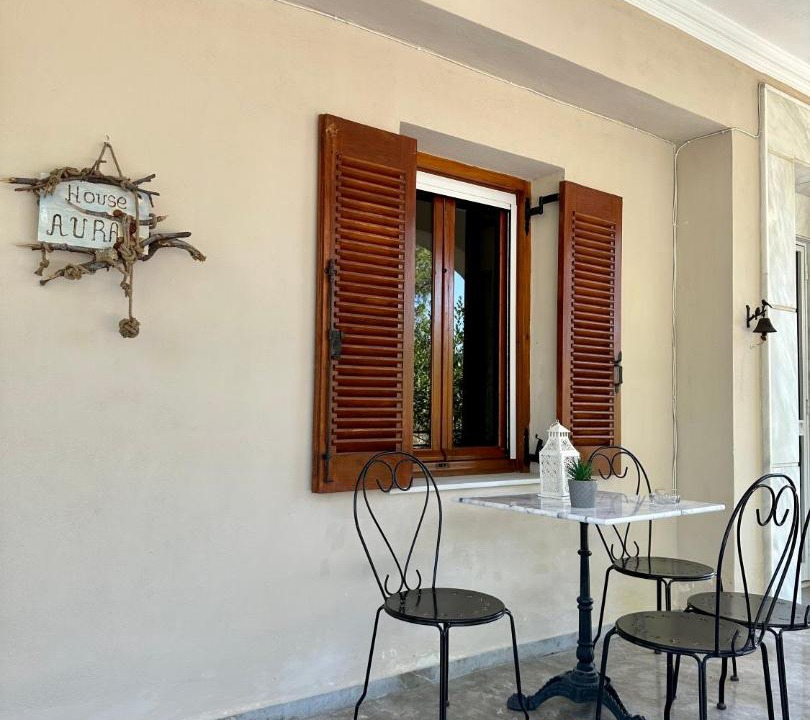 Photo of Livingroom in Neromilos