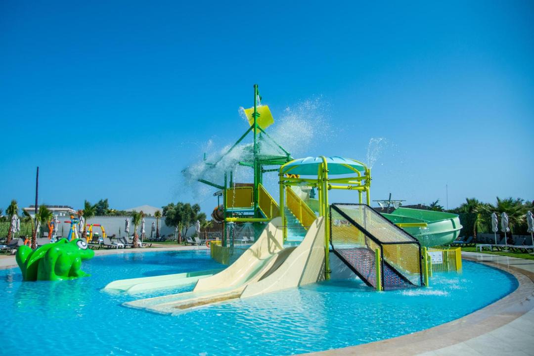 Photo of Outdoor in Aposelemis