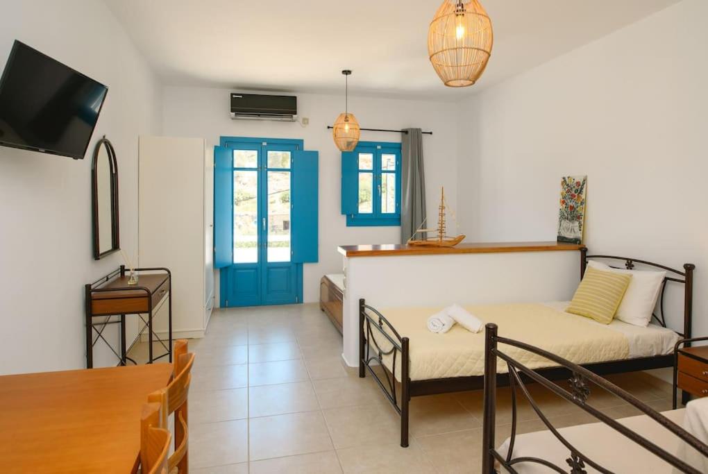Photo of Livingroom in Aegiali