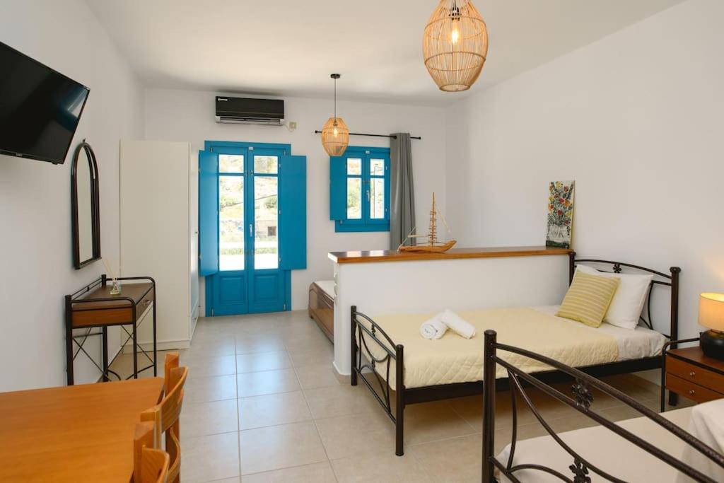 Photo of Livingroom in Aegiali