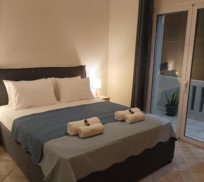 Photo of Bedroom in Analipsi