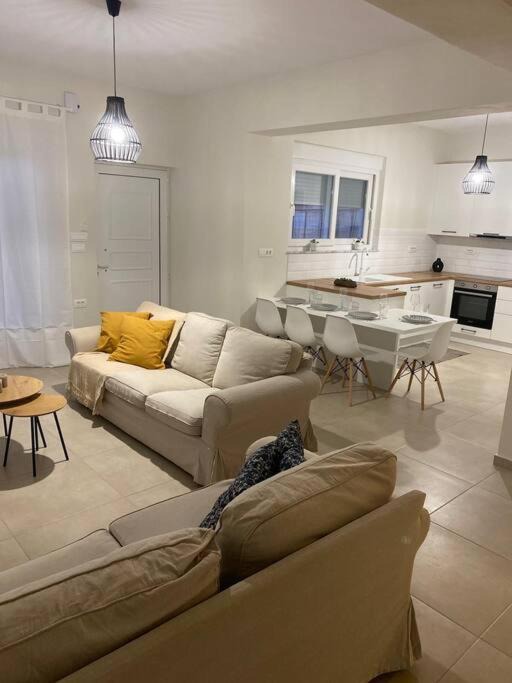 Photo of Livingroom in Gialos
