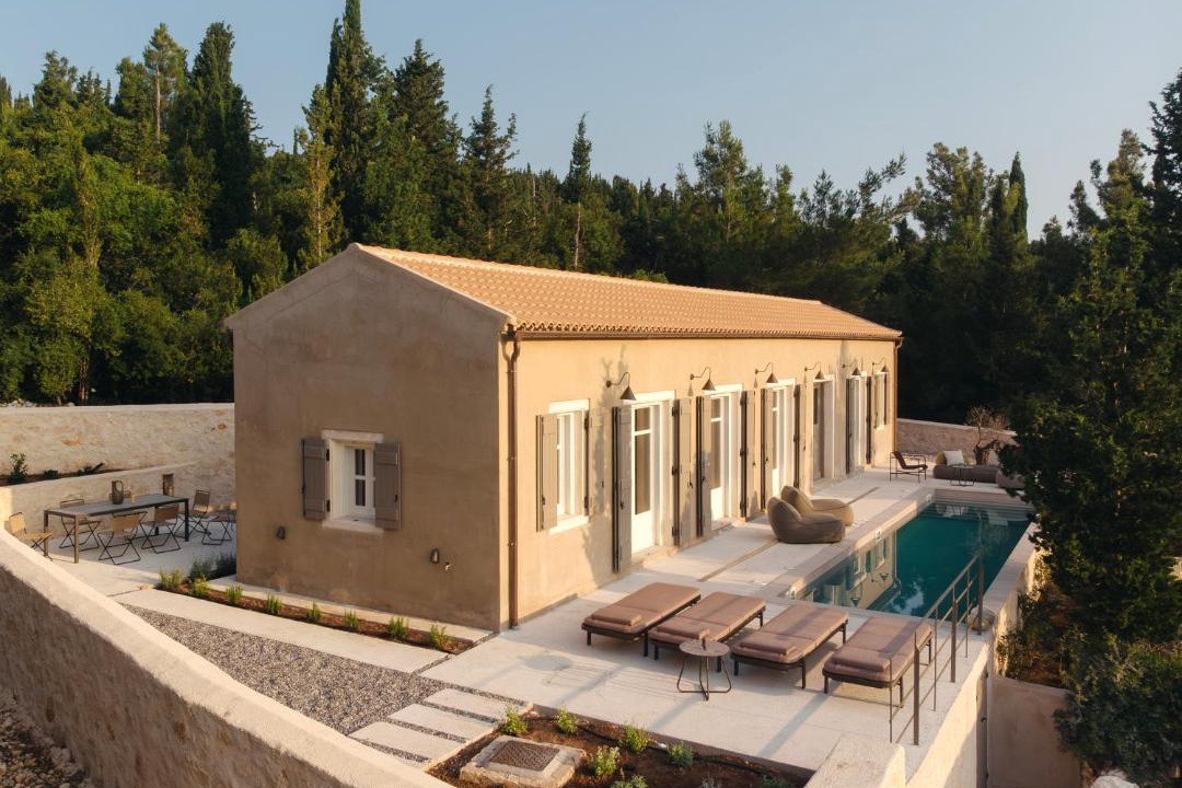 Photo of Buildings in Tselendata