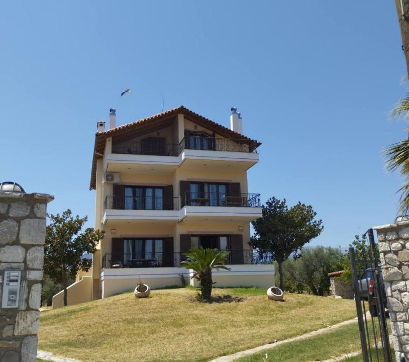 Photo of Buildings in Aigio