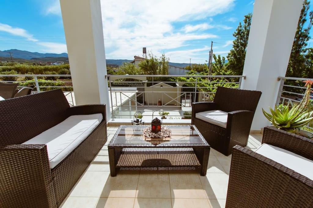 Photo of Patio Balcony in Korfalonas