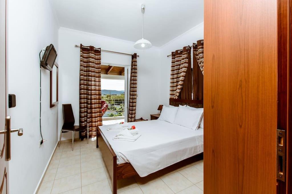 Photo of Bedroom in Korfalonas