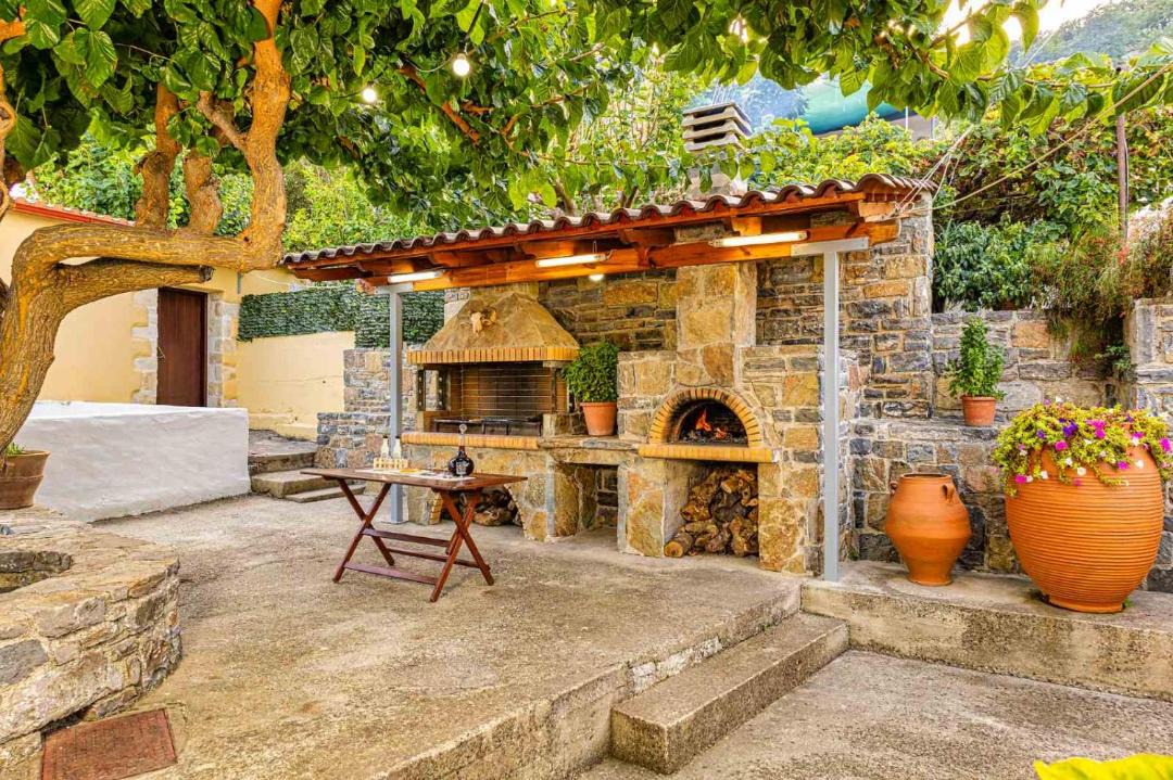 Photo of Patio Balcony in Pemonia