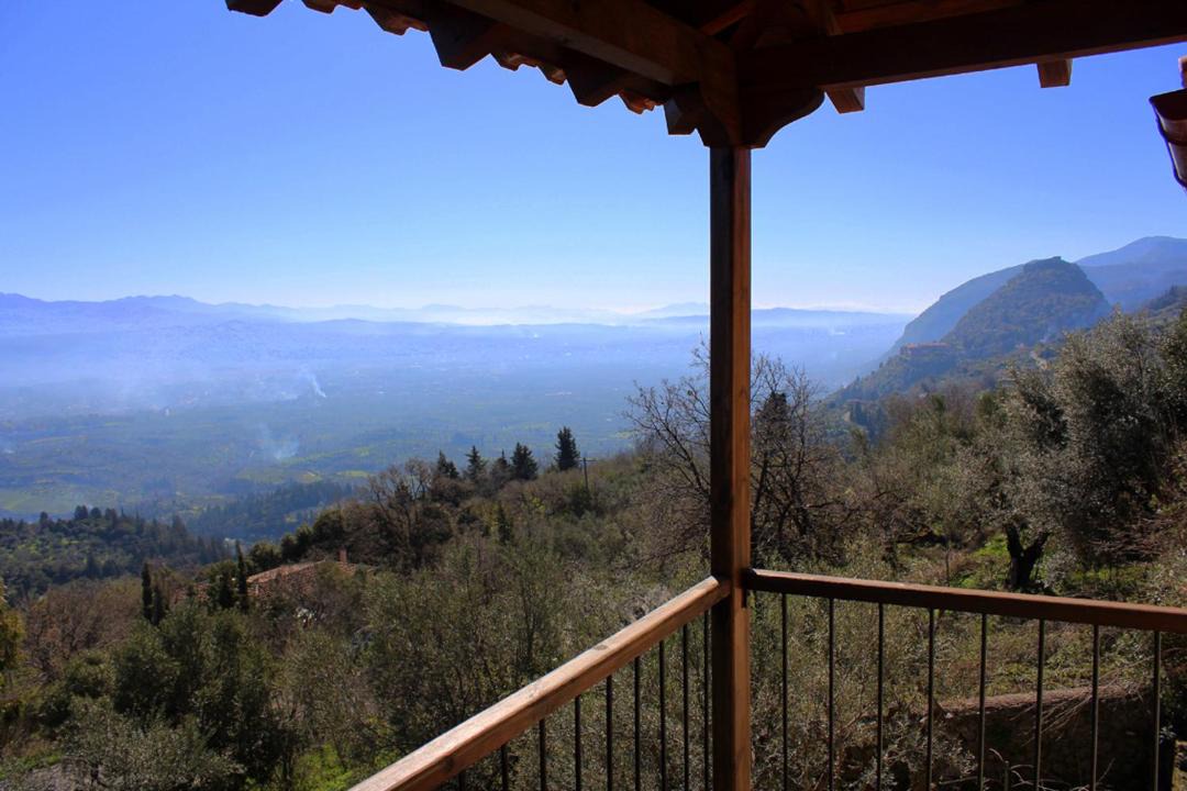 Photo of Patio Balcony in Pikoulianika